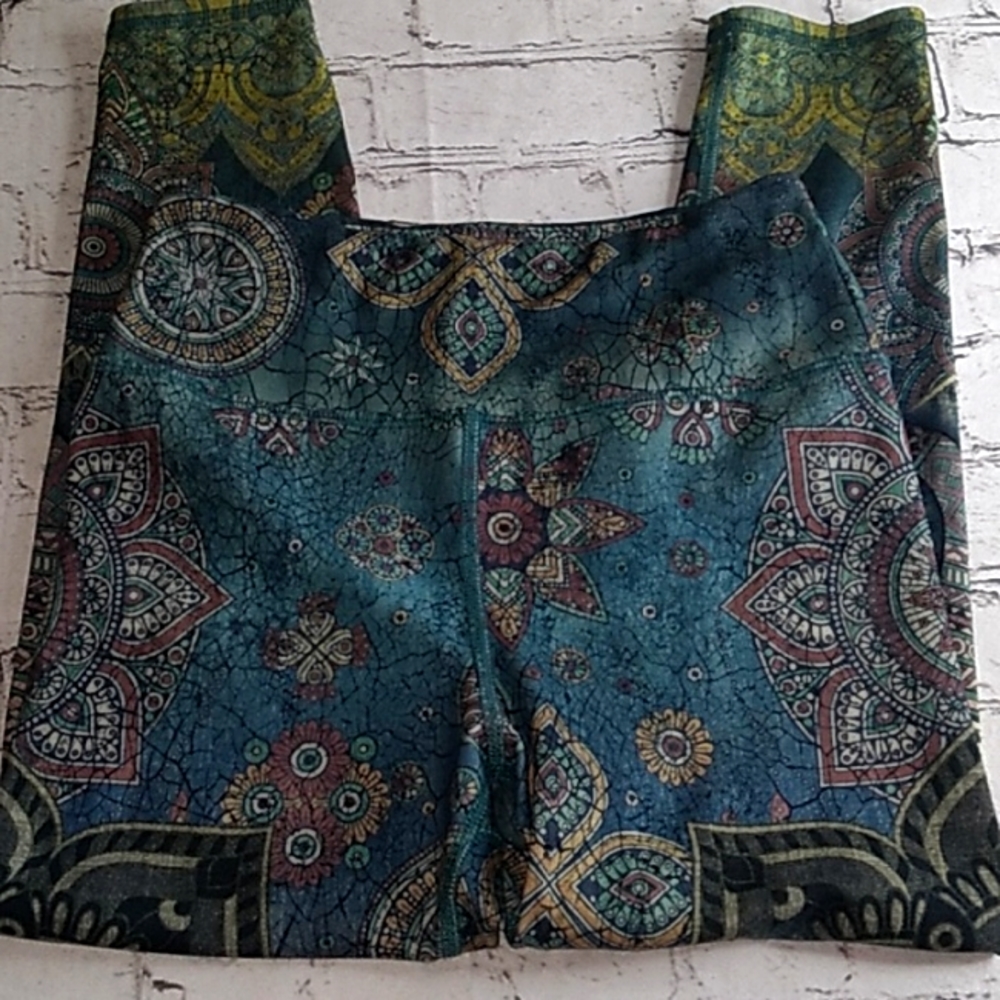 Evolution and Creation SMALL Yoga Capri Pants Multi Color Elephant Zen Workout